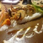 【カレー専門店】円山教授。 - 浜カレー（ご飯280ｇ・辛さ3番）