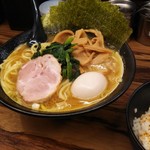 誠屋 - 太麺らーめん