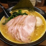 誠屋 - 太麺らーめん