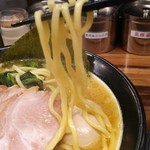 誠屋 - ★太麺の麺