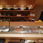 意気な寿し処阿部 六本木店 - 店内