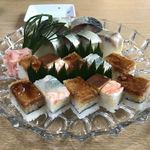 千登利亭 - 鯖寿司 ２１００円  箱寿司 １５００円 