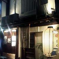 味とく家 - 店構えの夜景