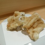 天冨良 いわ井 - 穴子は火を強く、表面カリッ