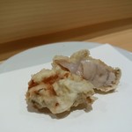 天冨良 いわ井 - 蛤の天ぷら　うま味がぎゅっと凝縮