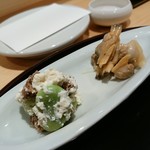 天冨良 いわ井 - 【先附】アサリのしぐれ煮　空豆と大徳寺麩白和え