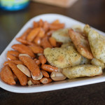 月桃食堂 - アテは柿ピーとおかき