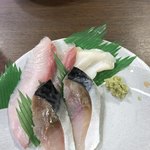 hokurikukaitenzushiebisumaru - シャリ無し
                      活締めブリ
                      しめ鯖
                      つぶ貝
                      を刺し盛りに