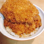 安田屋 - わらじかつ丼(2枚入り) @1,080円
      2枚入りは大きなカツが2倍量！