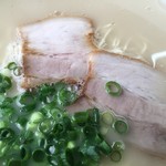 麺謹製3L's - チャーシュー