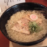 麺 玉響 - 竹燻製麺