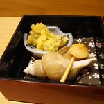 Sushi Takada - 前菜　子持ち昆布　バイ貝