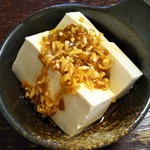 ホルモン ふとまる - 辛い冷奴