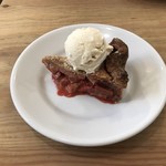 buik - 苺とルバーブのパイ