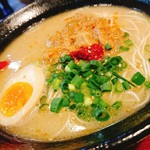 郡上豚骨ラーメン カンミナ - 