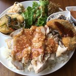 カメイノ食堂 - カメ食特製カーオマンガイ