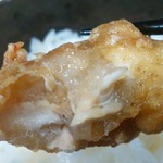 宮内商店 - お肉の周りのもっちりした秘伝のタレと片栗粉がスパイシーでうまい。