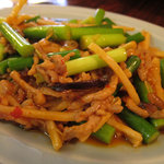 龍門 - にんにくの芽と豚肉炒め