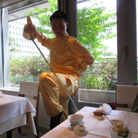 四川豆花飯荘 東京店 - パフォーマンス中
