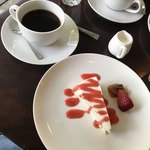 チャントテーブル - レアチーズケーキと酸味の強い森のコーヒー