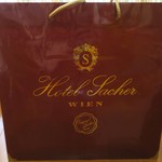 Sacher Confiserie - しっかりとした紙袋