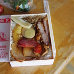 家郷池上飯包 - 内容は、やっぱり「にく！」メインです。