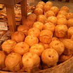 ●人気のミルクパン（\130）●