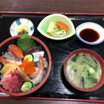 新鮮 魚の食堂 すごえもん - 海鮮丼