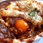 ケル シャンス - 焼きチーズカレー(1000円)　中からひょっこり卵が♡