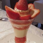 資生堂パーラー - 青森県八戸市産 さちのかのストロベリーパフェ
