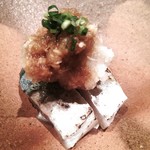 鮨　恵三 - アジを炙っておろしと山わさびで