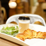 86597215 - モーニングセット A-set (￥470)