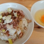 味噌ぶりNoodle みやみや - やみつき卵かけ豚丼