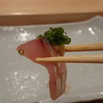 寿司割烹 魚紋 - 鯵。リフト(^-^)/
      