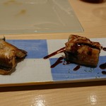 寿司割烹 魚紋 - 穴子、塩、ツメ。