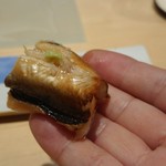 寿司割烹 魚紋 - 穴子塩。リフト(^-^)/米酢シャリ