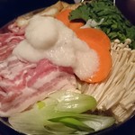 名古屋テラス - 美豚の菌活雪見とろろ鍋