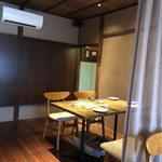CINQUE IKARIYA - 2階のテーブル席
