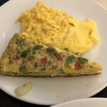 Grande Centre Point Hotel Terminal 21 - 【初日モーニング】スクランブルエッグと欧風卵焼き
