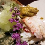 馳走 啐啄一十  - ⑤毛蟹(北海道オホーツク海産)の蟹味噌乗せと加賀太胡瓜(石川県産)を土佐酢で
      加賀太胡瓜が柔らかく土佐酢を付けてから、身が柔らかく甘みのある若い毛蟹と合わせてます
      土佐酢のほんのり薄味が円やかです