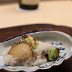 木山 - 空豆、鮑飯蒸し