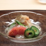 木山 - 青森産棘栗蟹、白芋茎、フルーツトマト、昆布締めすり流し白海老餡