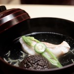 木山 - 甘鯛、胡麻豆腐、じゅん菜、焼き椎茸の椀