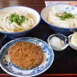 麺豪 山下 - かけうどん冷　250円　 醬油うどん冷小　250円 　メンチカツ　100円