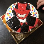 ひよこのケーキ屋 - 4号キャラクターケーキ(ルパンレッド)