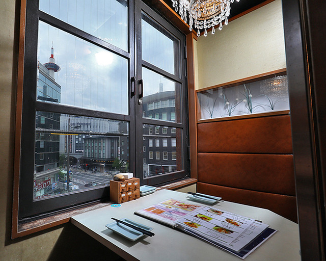 座席 烏丸個室茶寮 キンノトリ 京都駅前店 京都 居酒屋 食べログ