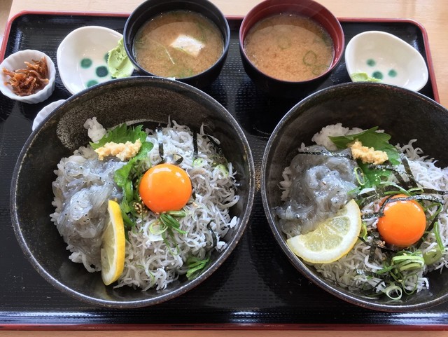 ほとんど皆シラス丼 By Bts みのり家 みのりや 白浜の宮 魚介料理 海鮮料理 食べログ