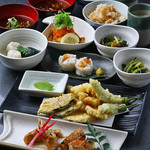 Hirarinteitemboukaku - 夏ならではの味わい全9品を満喫『鱧の天婦羅と旬食材創作コース』
