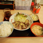Gyuushin Shokudou - ガーリックステーキ定食￥850