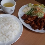 レストランメロディ - サービスセット・唐揚げ(1080円)
